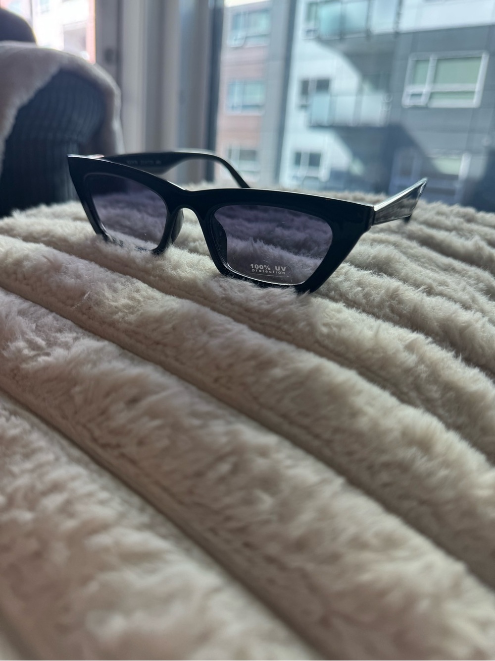 Black Rectangular Cat Eye Sunglasses 100% UV Protection Gradient Dark Lenses